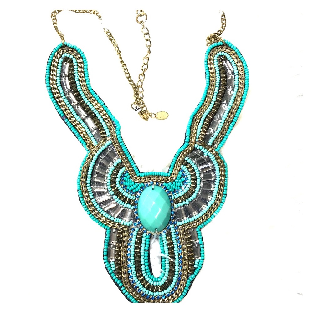 Statement necklace